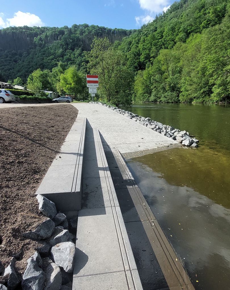 Stufenanleger im Wehrarm 